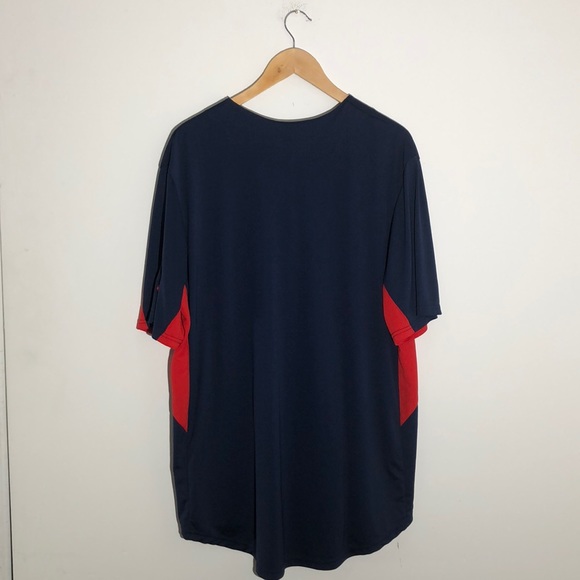 BRAVES button down jersey.(Genuine Merchandise). - Picture 6 of 7